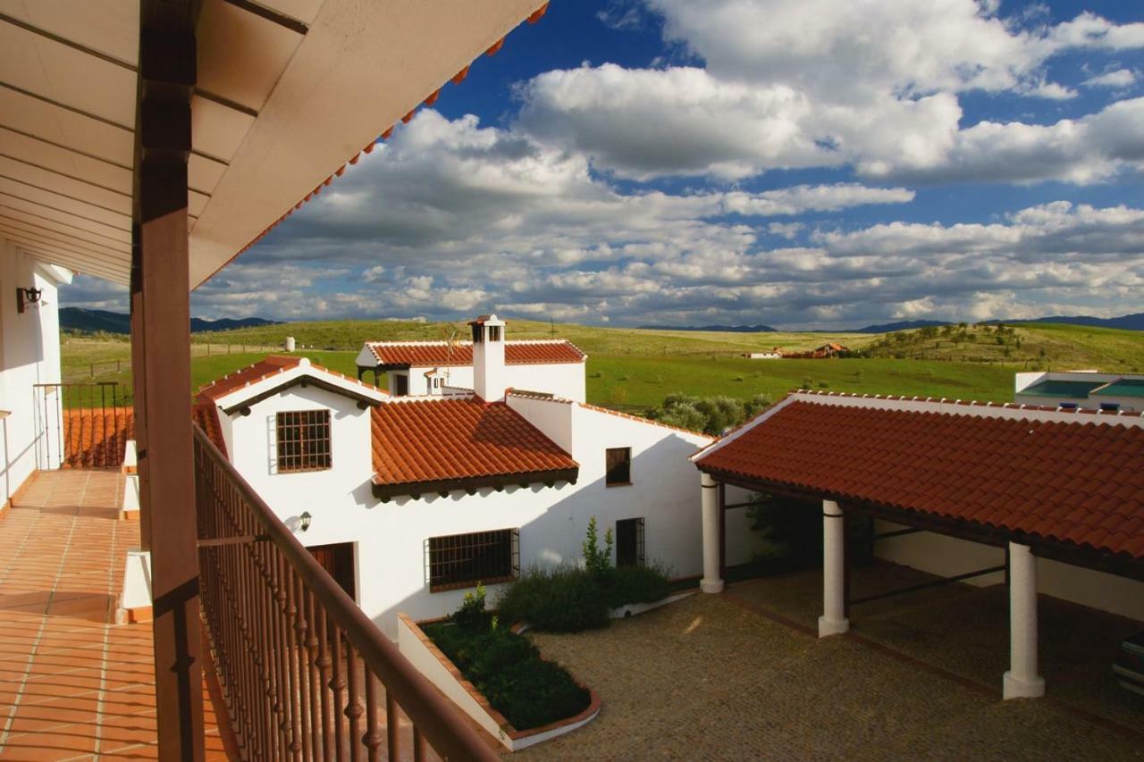 C.Rural Huertadeltiocruz Mestanza Exterior photo